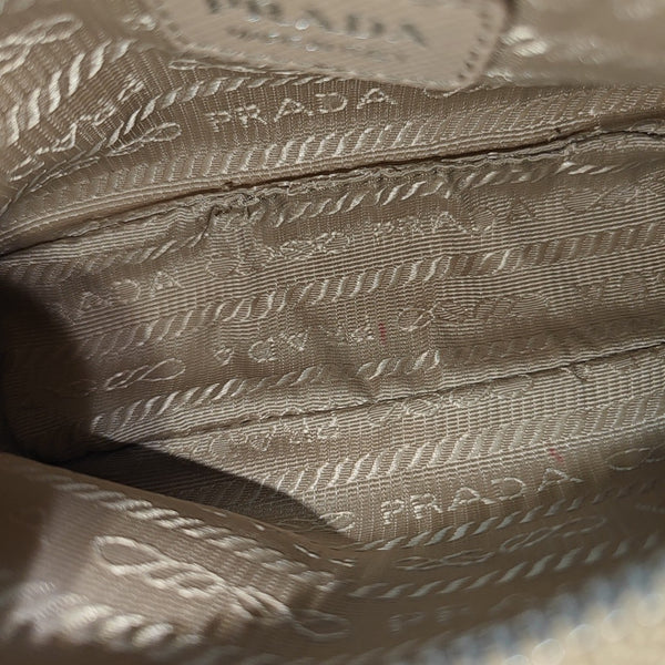 Re-Edition Nylon Beige