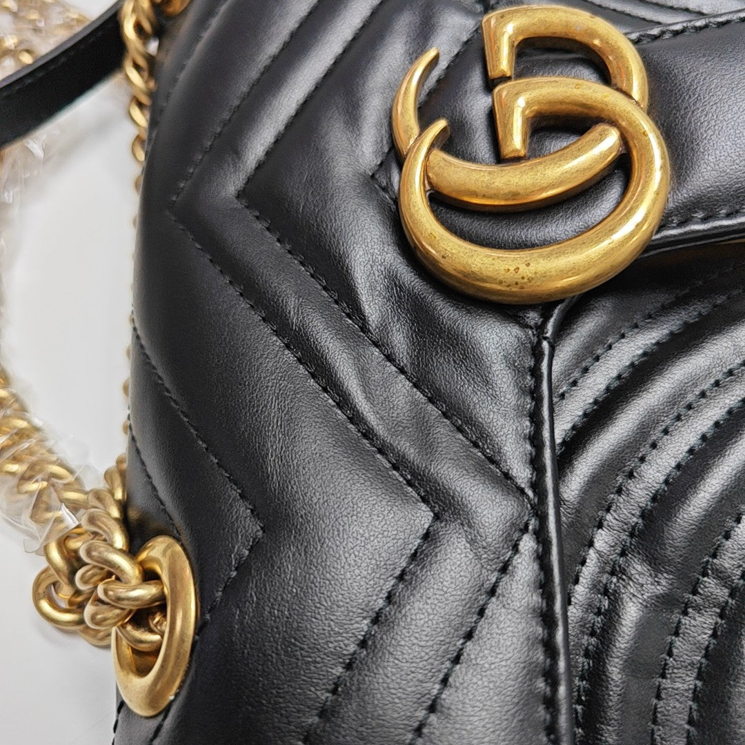 GG Marmont Small Quilted Calfskin Black