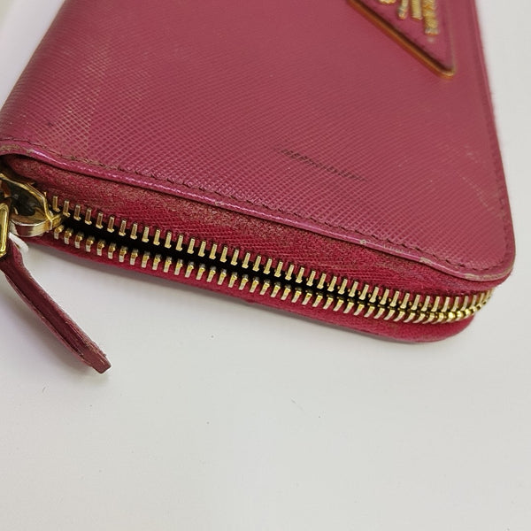 Zippy Wallet Saffiano Calfskin Red Wallet