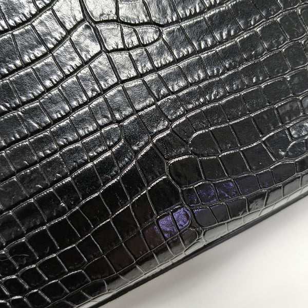 MANHATTAN Medium Calfskin Black