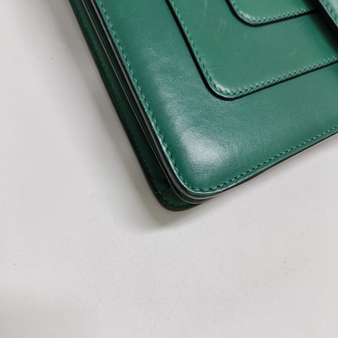 SERPENTI FOREVER Medium Calfskin Green