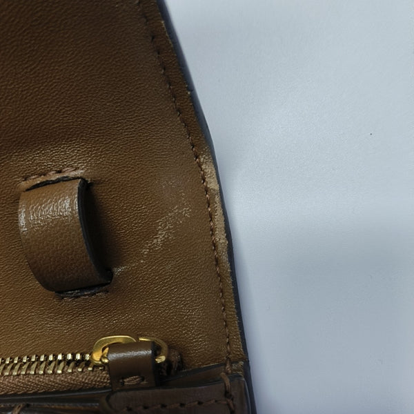 CLASSIC BOX Medium Calfskin Brown