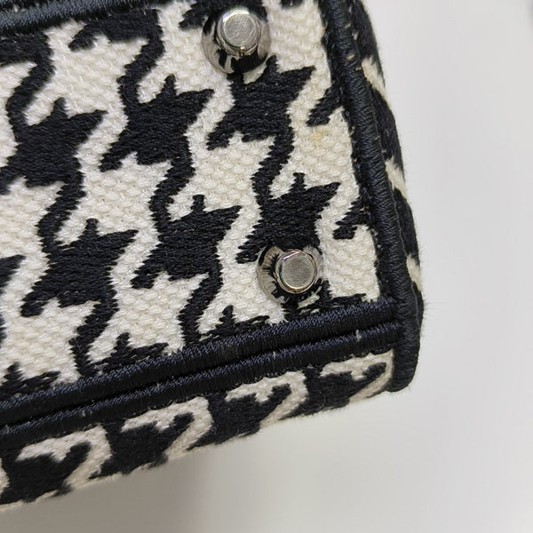 Lady Dior Mini Canvas Black