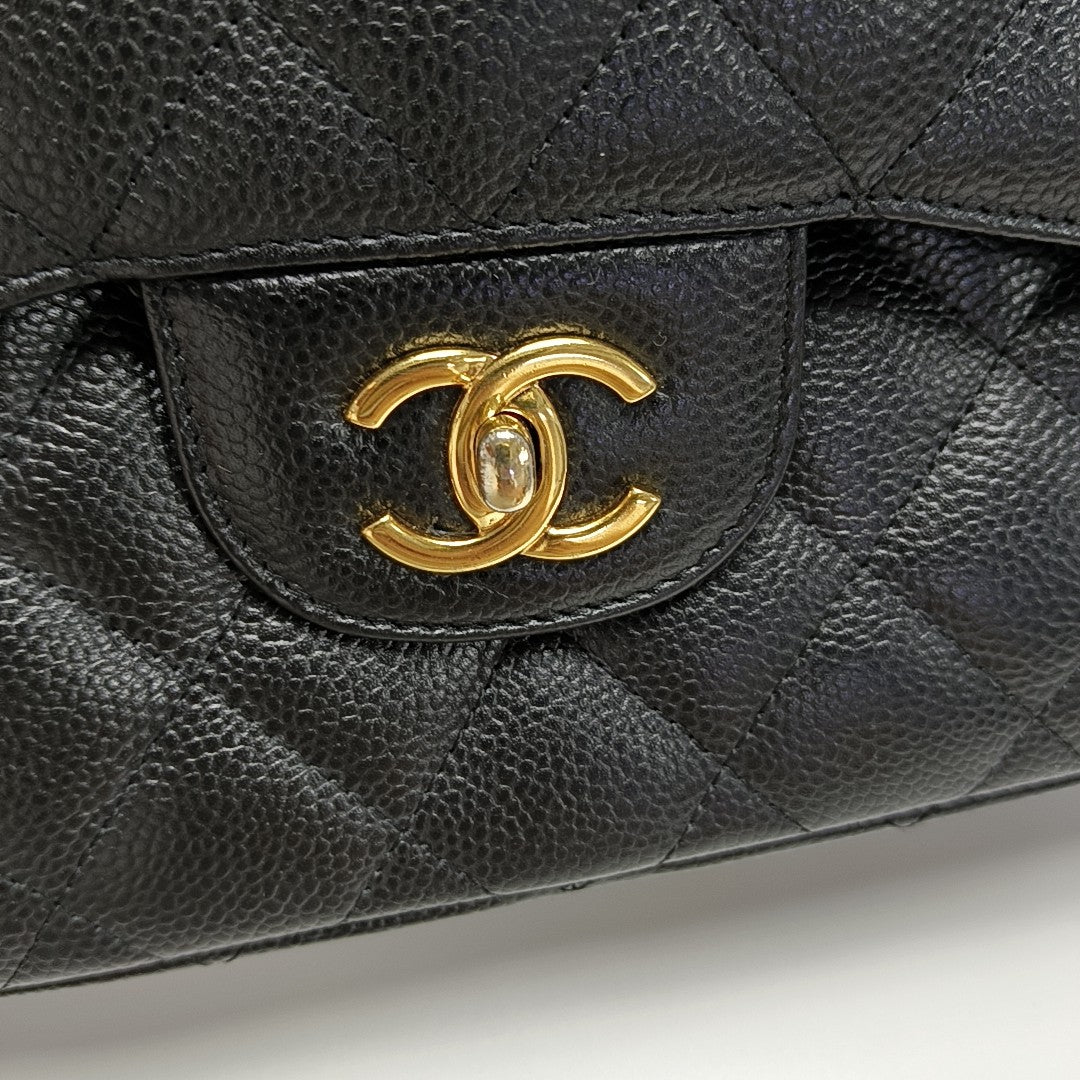 CLASSIC FLAP Jumbo Quilted Grained Calfskin Black