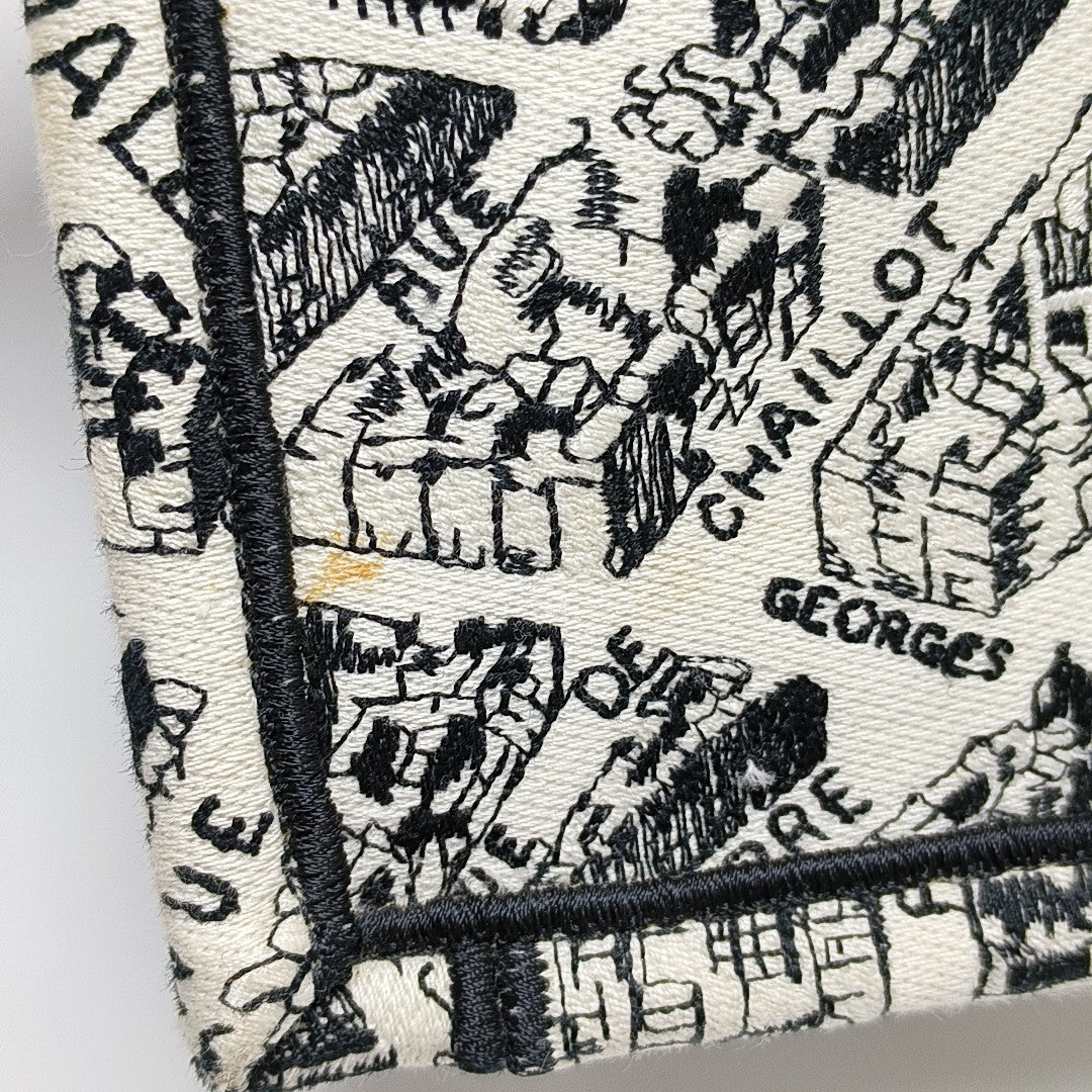 Book Tote Medium Canvas White