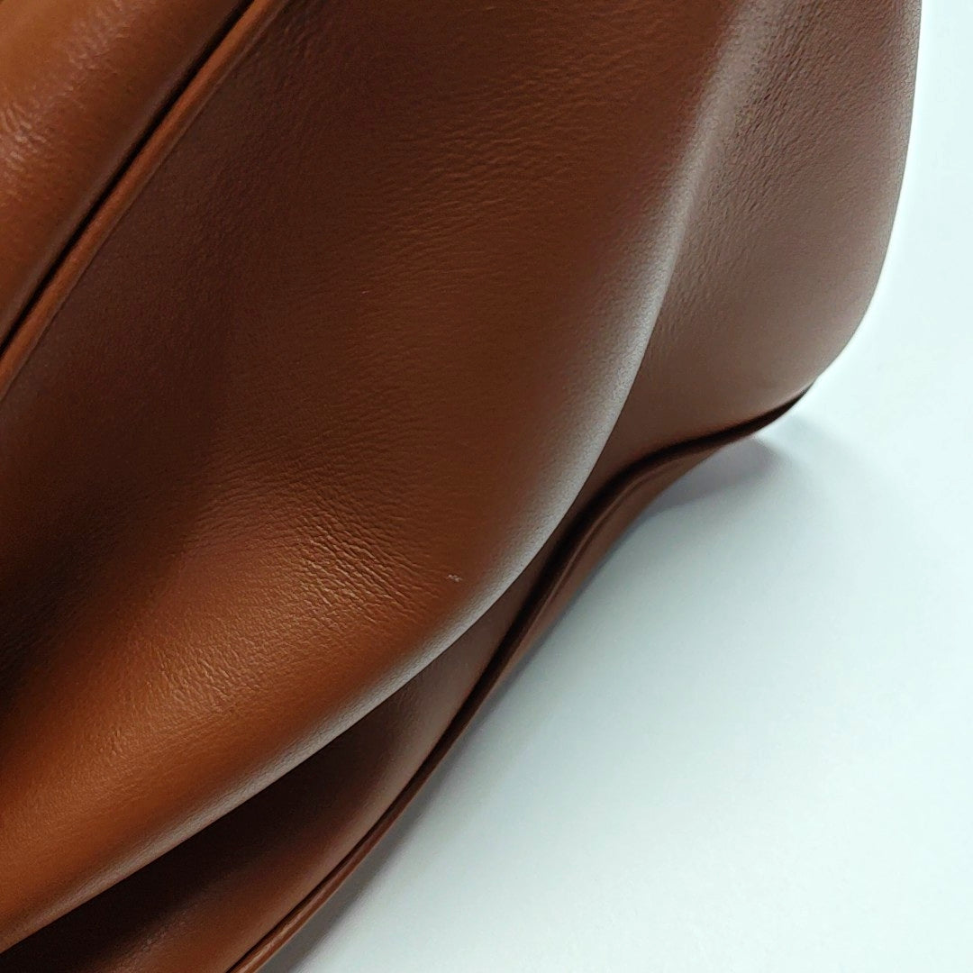 16 Medium Calfskin Brown