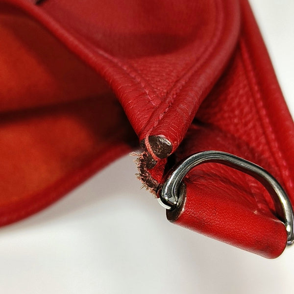 Authenticated pre-owned  Evelyne PM Clemence Red - Shoulder Bag at Looply