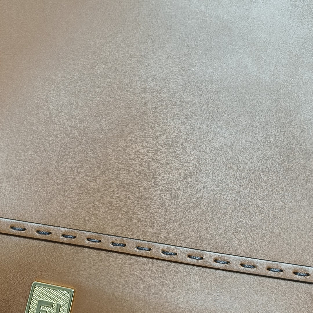 Sunshine Medium Calfskin Brown