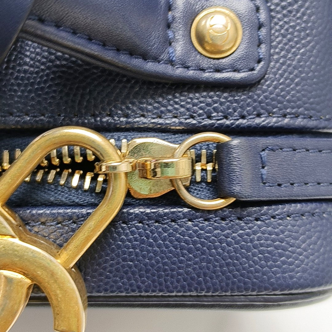 Authenticated pre-owned  FILIGREE Small Quilted Grained Calfskin Blue - Shoulder Bag at Looply