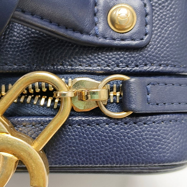 Authenticated pre-owned  FILIGREE Small Quilted Grained Calfskin Blue - Shoulder Bag at Looply