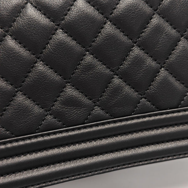 BOY CHANEL Small Quilted Calfskin Black