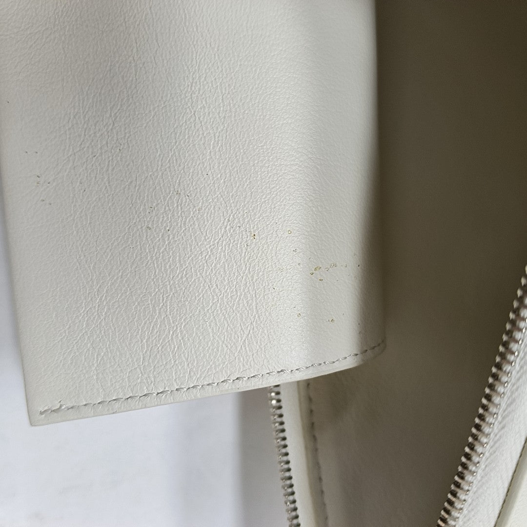 SOLO Calfskin White