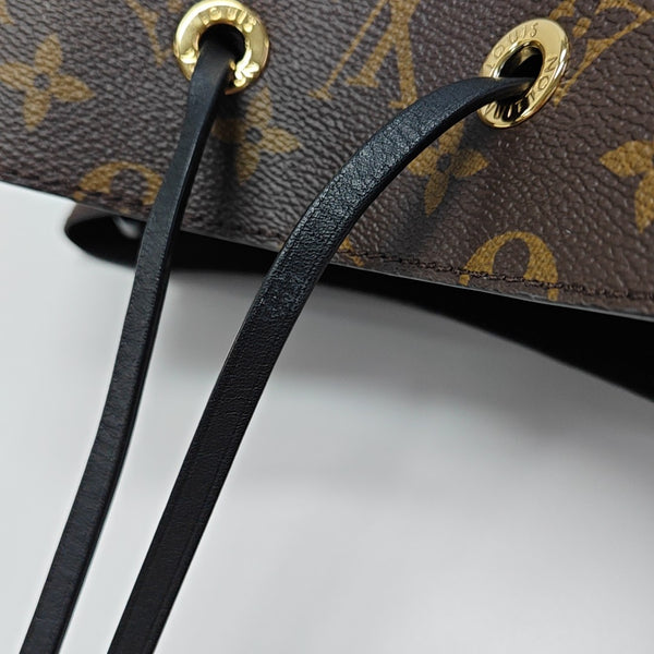 NÉONOÉ MM Monogram Coated Canvas Brown