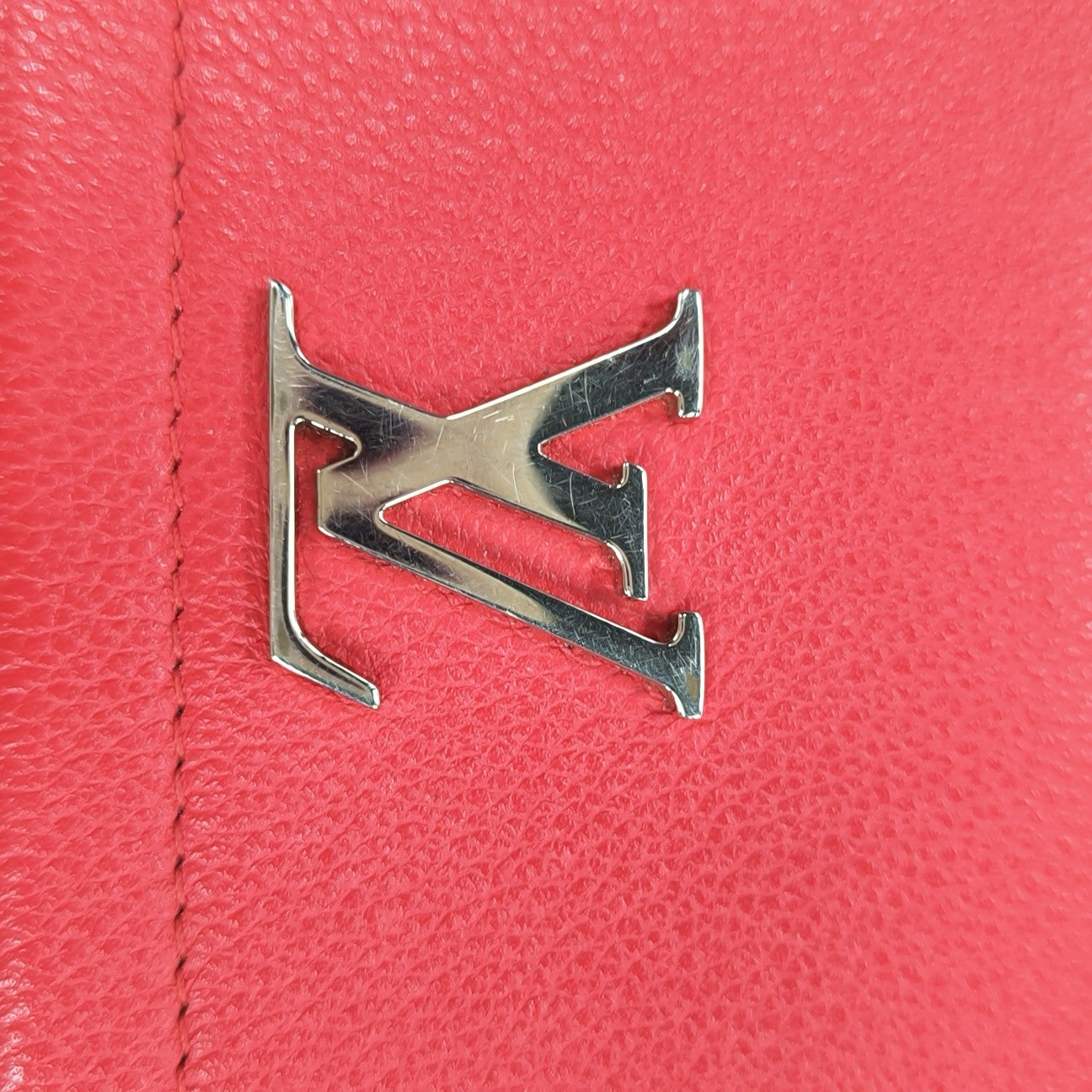 LOCKME BB Calfskin Red Wallet