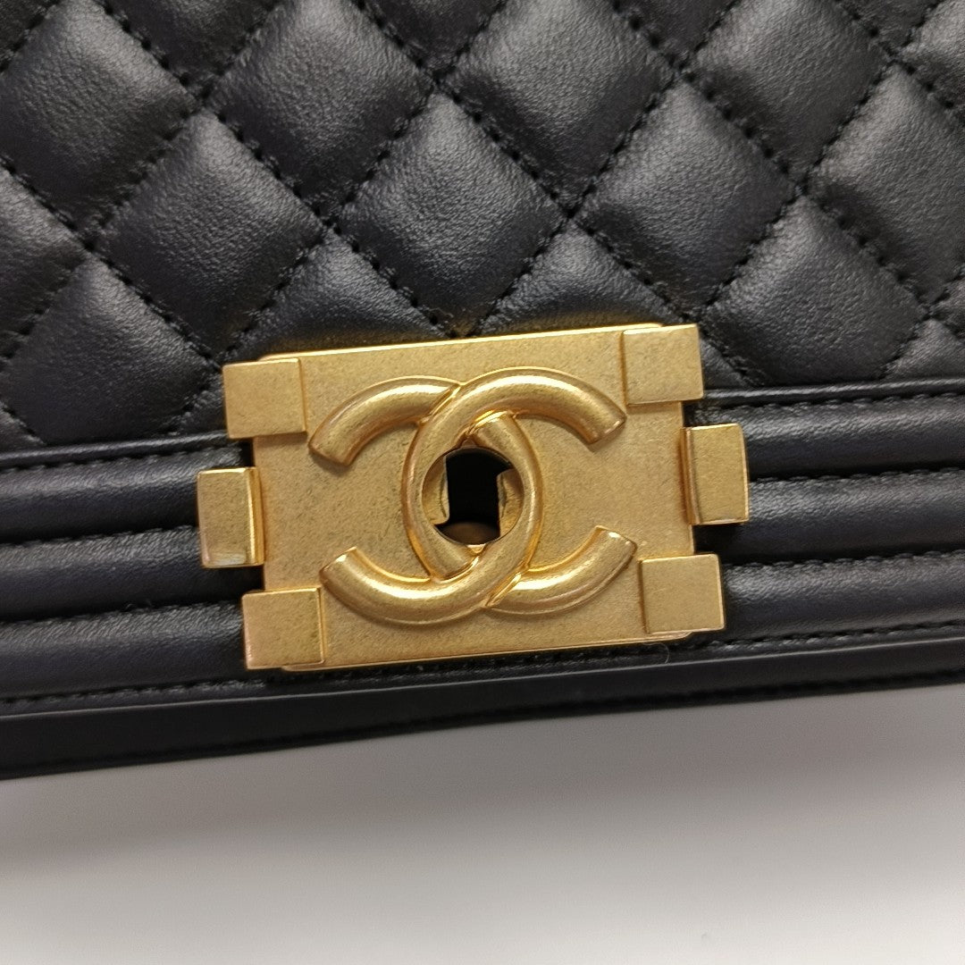 BOY CHANEL Medium Quilted Calfskin Black