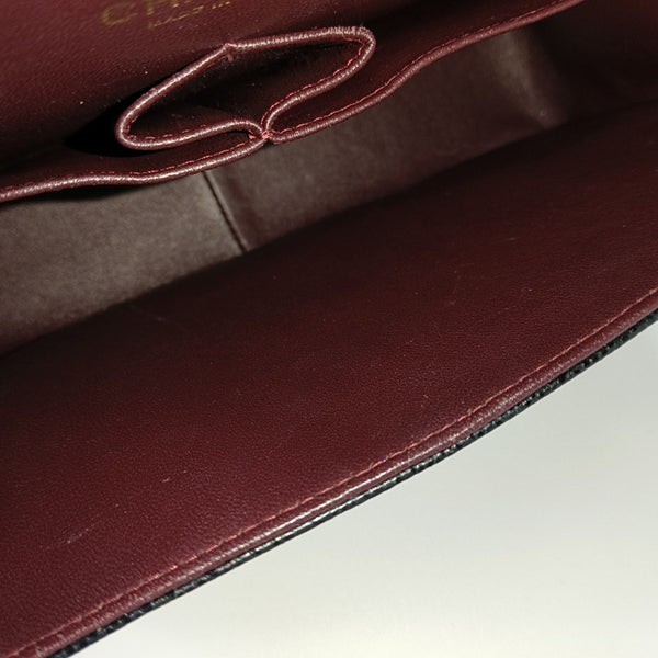 CLASSIC FLAP Jumbo Quilted Grained Calfskin Black
