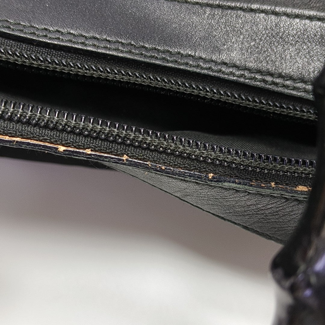 Monogram Canvas Black