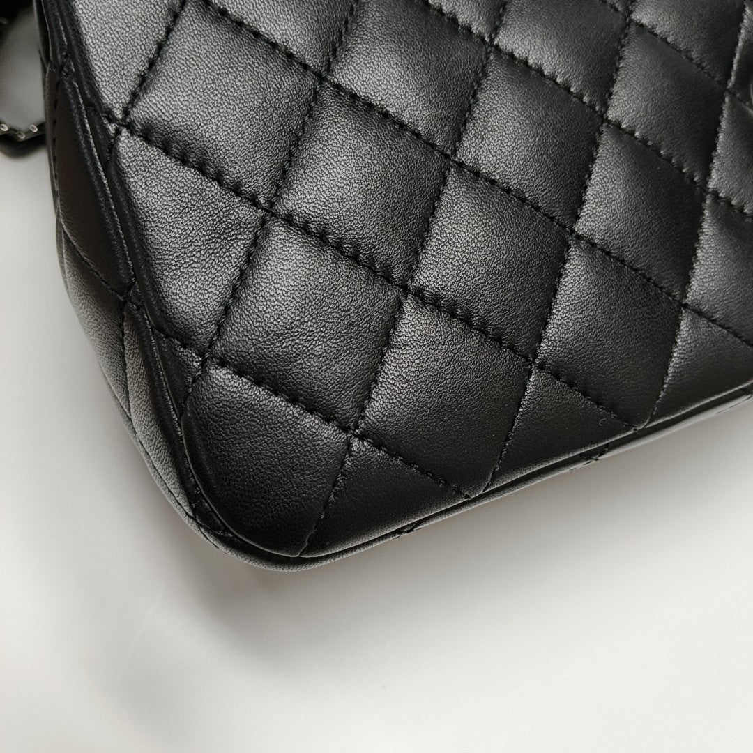 Quilted Lambskin Shoulder Bag Large Black