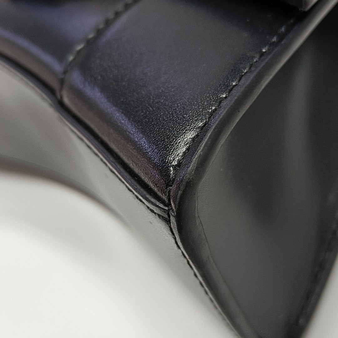 Hourglass XS Calfskin Black