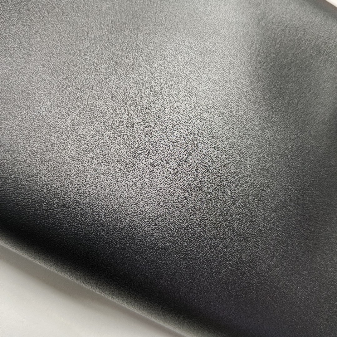 Kelly Togo 20 Tadelakt Black