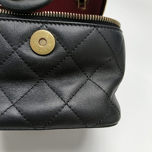 Quilted Calfskin Black