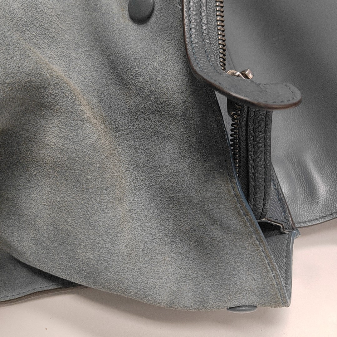 TRAPEZE Medium Calfskin Blue