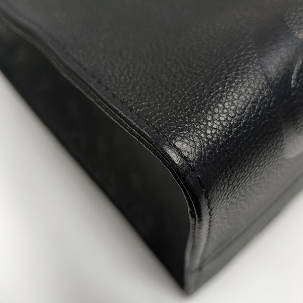 Authenticated pre-owned  ONTHEGO GM Monogram Calfskin Black - Tote Bag at Looply