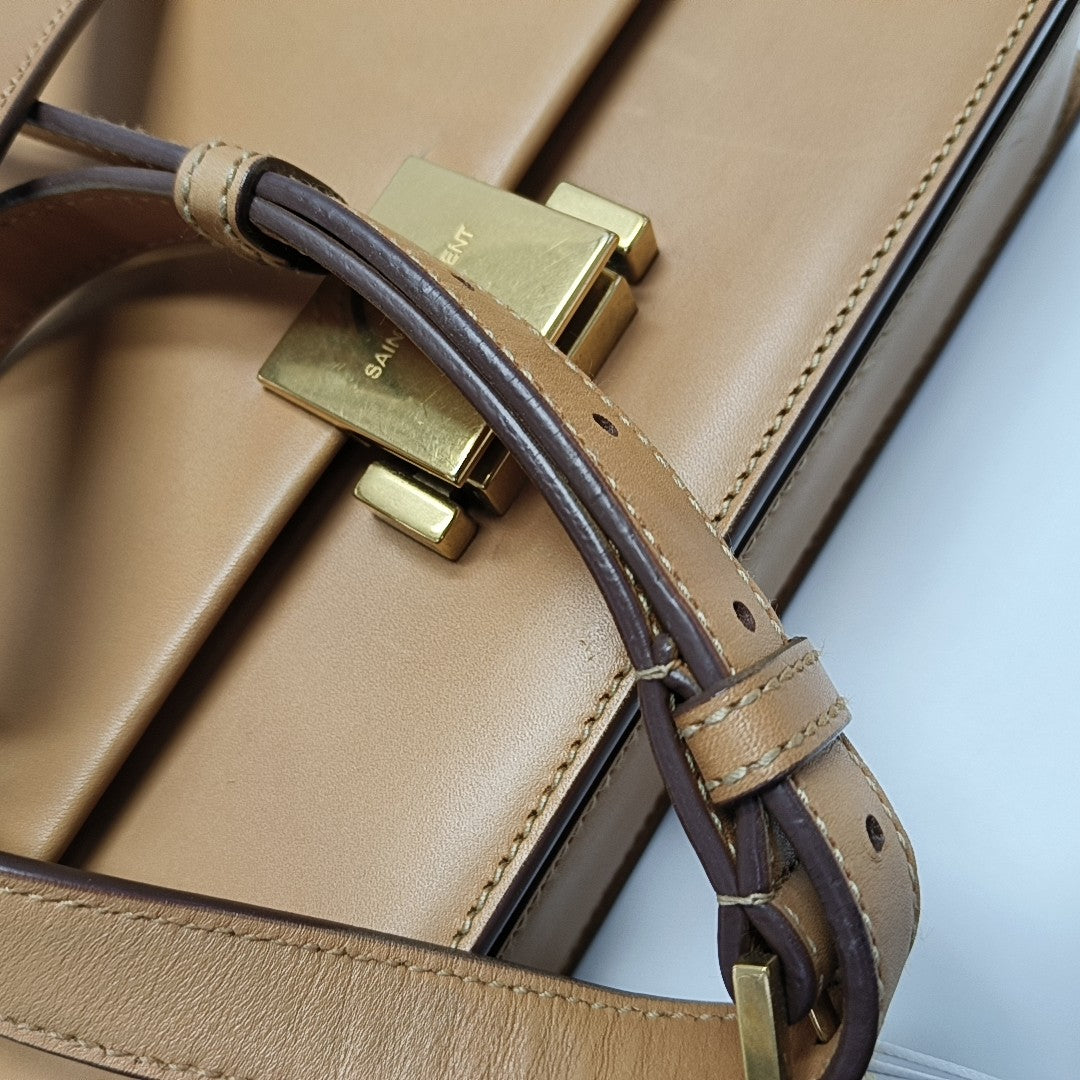 BELLECHASSE Calfskin Brown