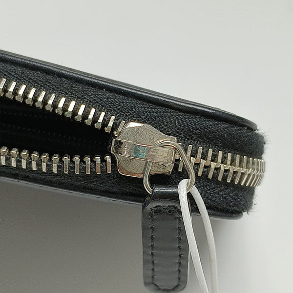 ZIPPY Quilted Patent Calfskin Black Wallet