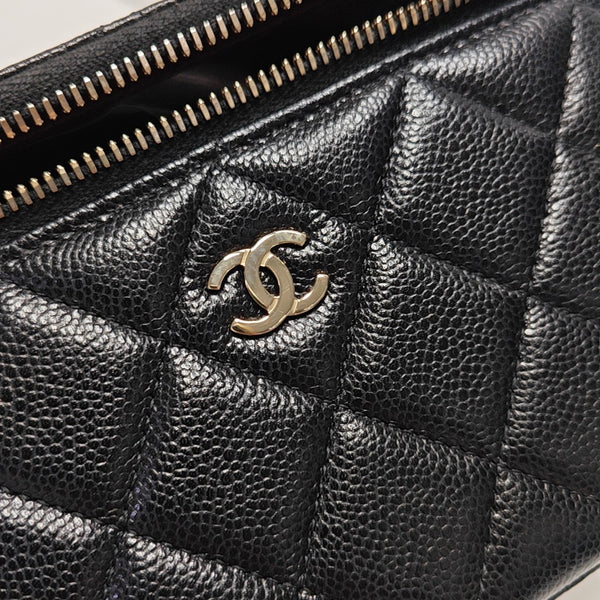 VANITY CASE Small Quilted Grained Calfskin Black