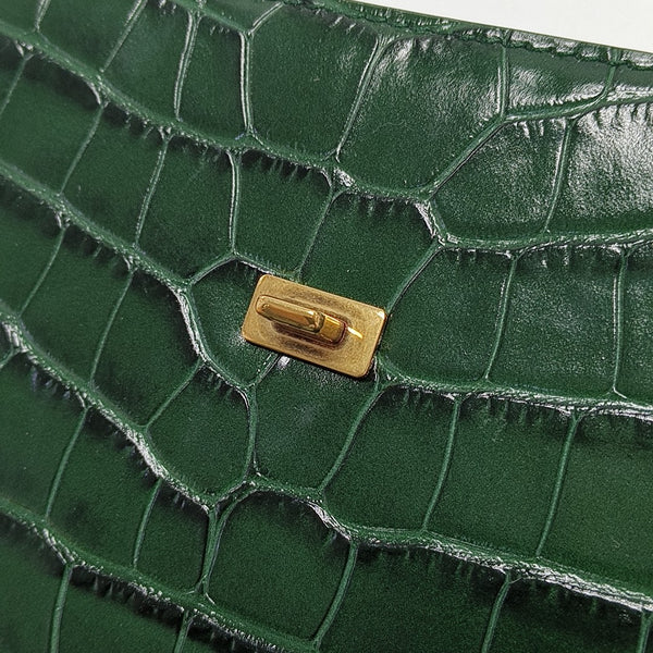 B. Calfskin Green