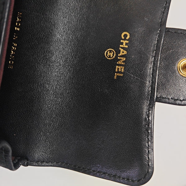 CLASSIC FLAP Quilted Lambskin Black Card Holder