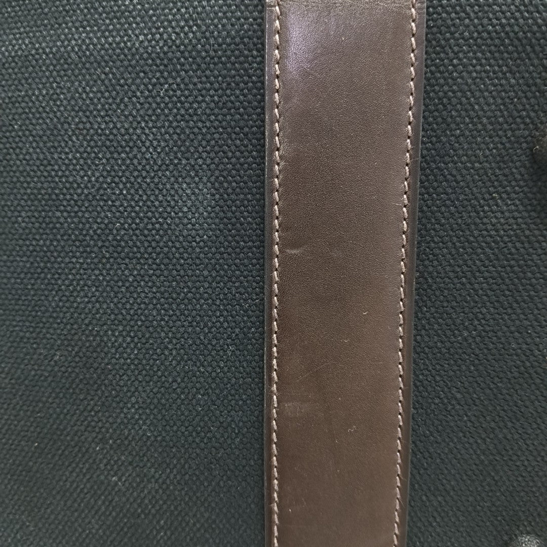 Arion Canvas Black