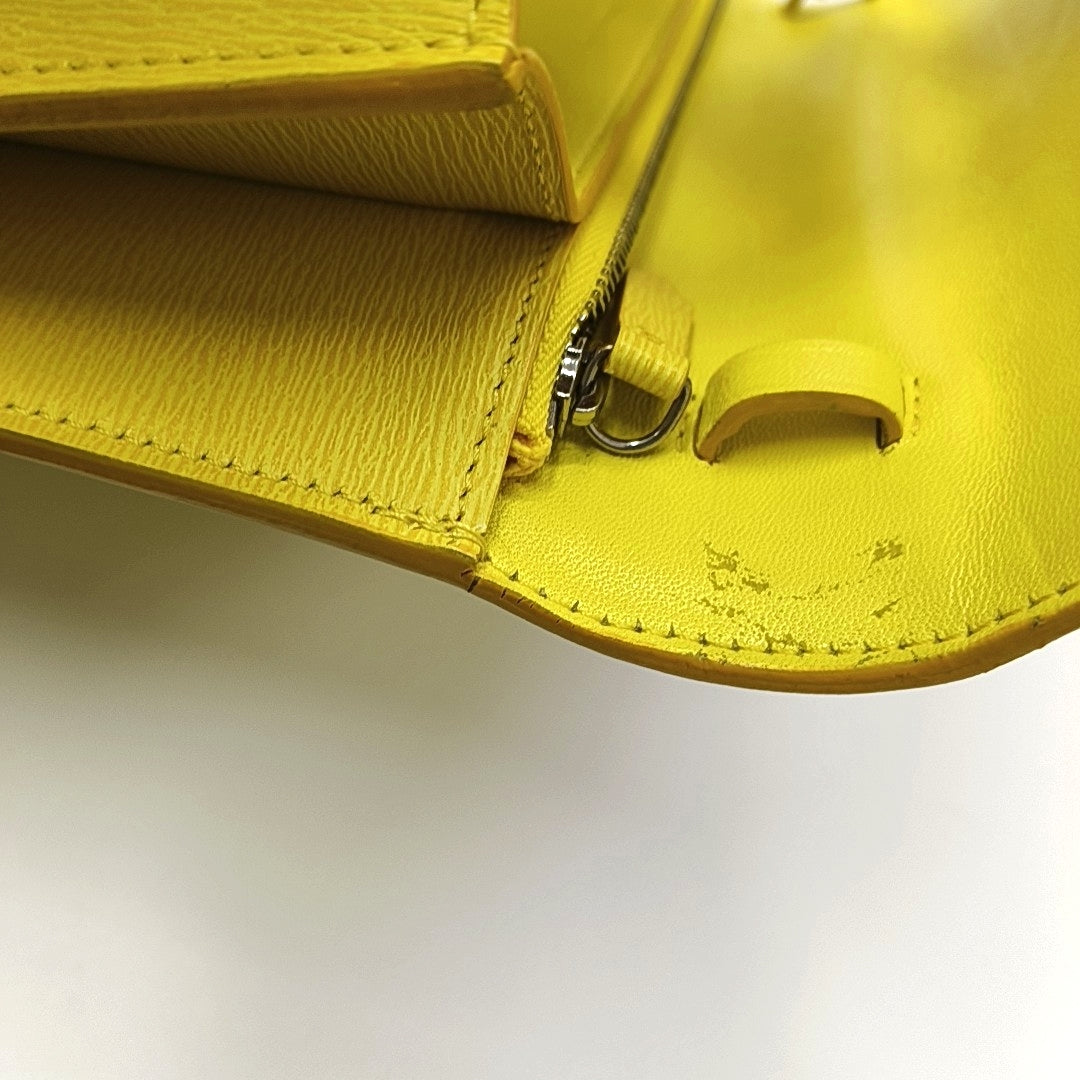 CLASSIC BOX Calfskin Yellow
