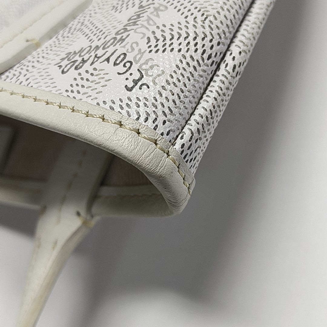 Poitiers Coated Canvas White