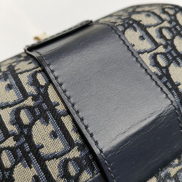 30 Montaigne Mini Oblique Canvas Blue