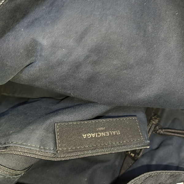 Canvas Black