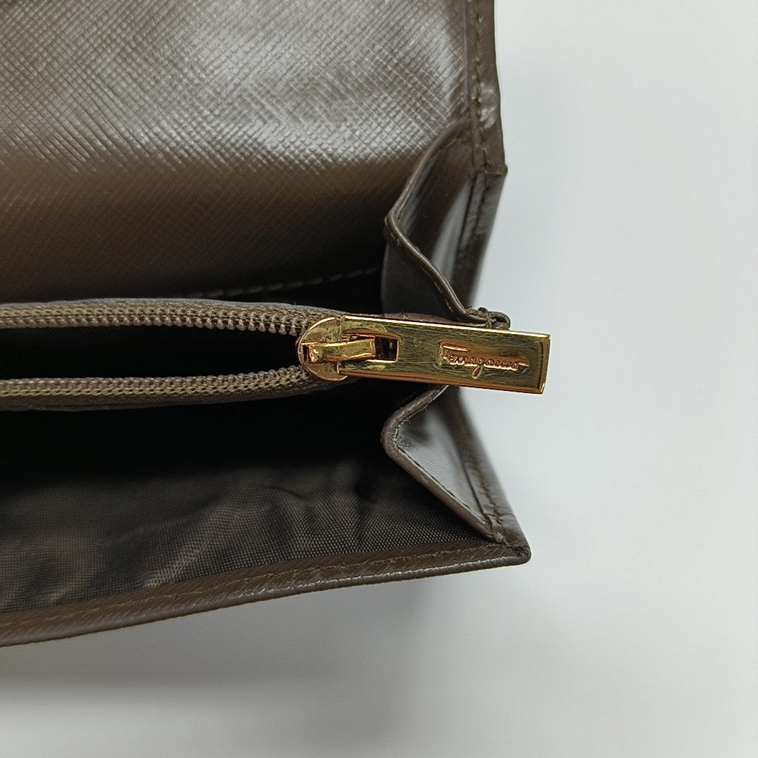 Ginny Calfskin Brown Wallet