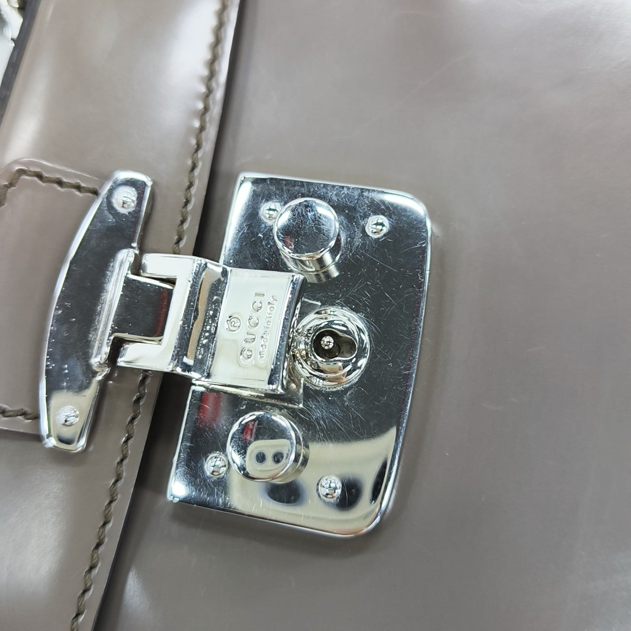 Lady Lock Calfskin Gray