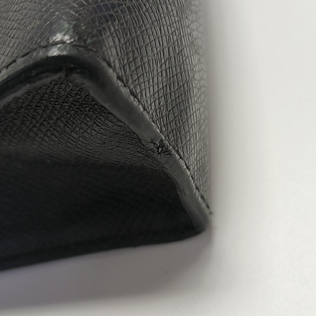 Pochette Voyag MM Calfskin Black