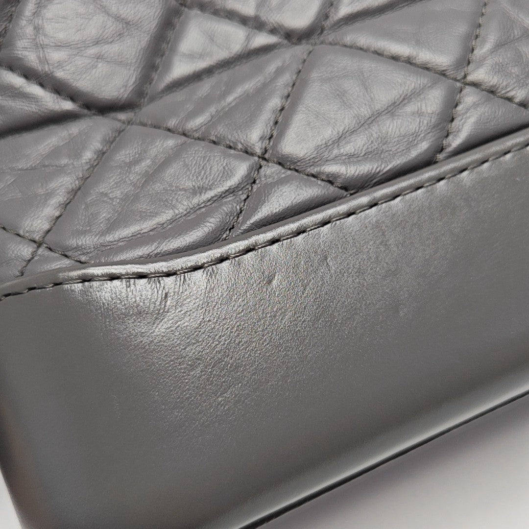GABRIELLE Small Quilted Calfskin Gray