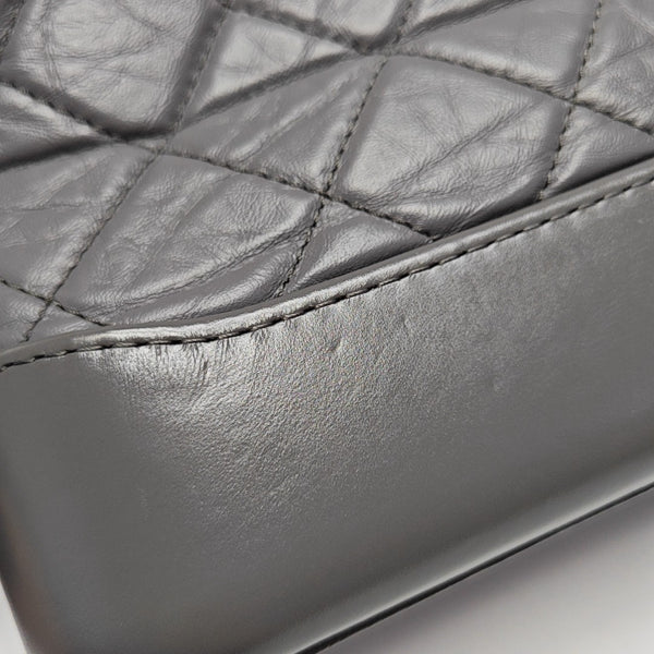 GABRIELLE Small Quilted Calfskin Gray