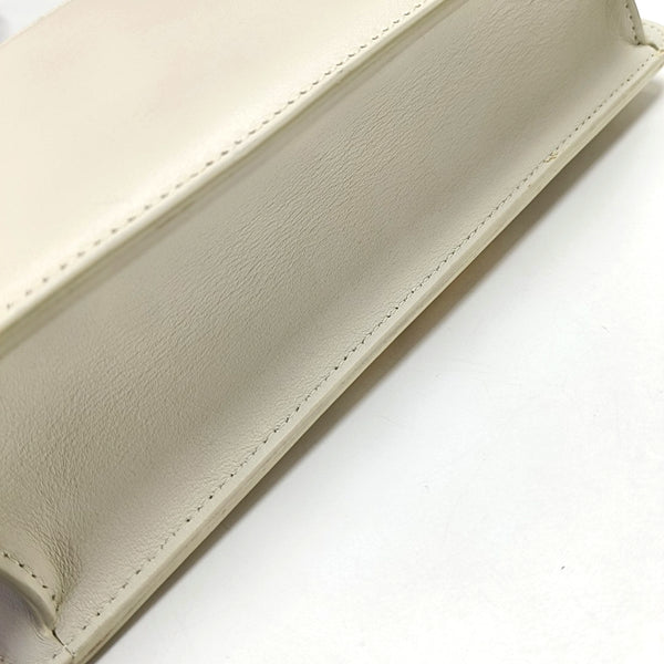 Authenticated pre-owned  30 Montaigne Calfskin White - Crossbody Bag at Looply