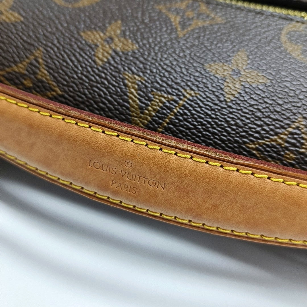 MÉTIS MM Monogram Coated Canvas Brown