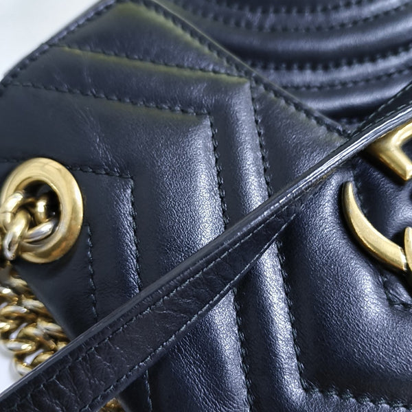 GG Marmont Small Quilted Calfskin Black
