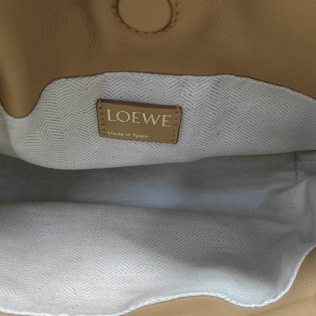 Authenticated pre-owned  Flamenco - Shoulder Bag at Looply