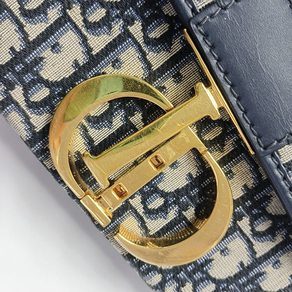 30 Montaigne Mini Oblique Canvas Blue