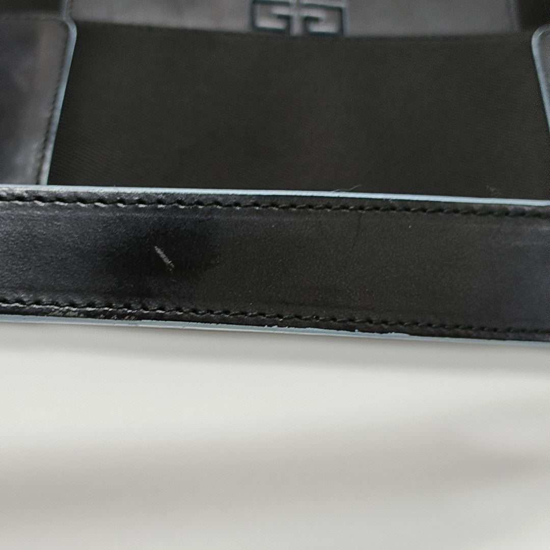 Canvas Black