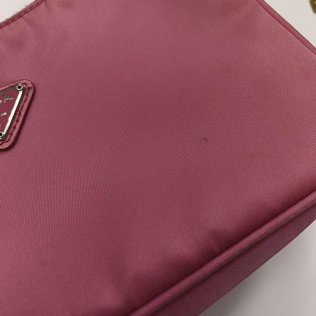 Re-Edition2000 Mini Nylon Red