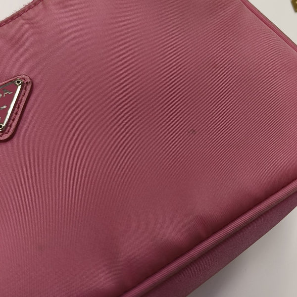 Re-Edition2000 Mini Nylon Red